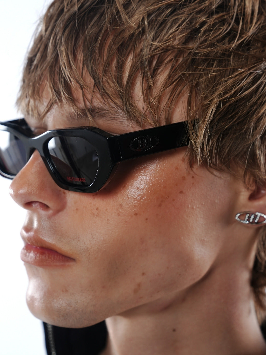 SHADOW FRAME SUNGLASSES